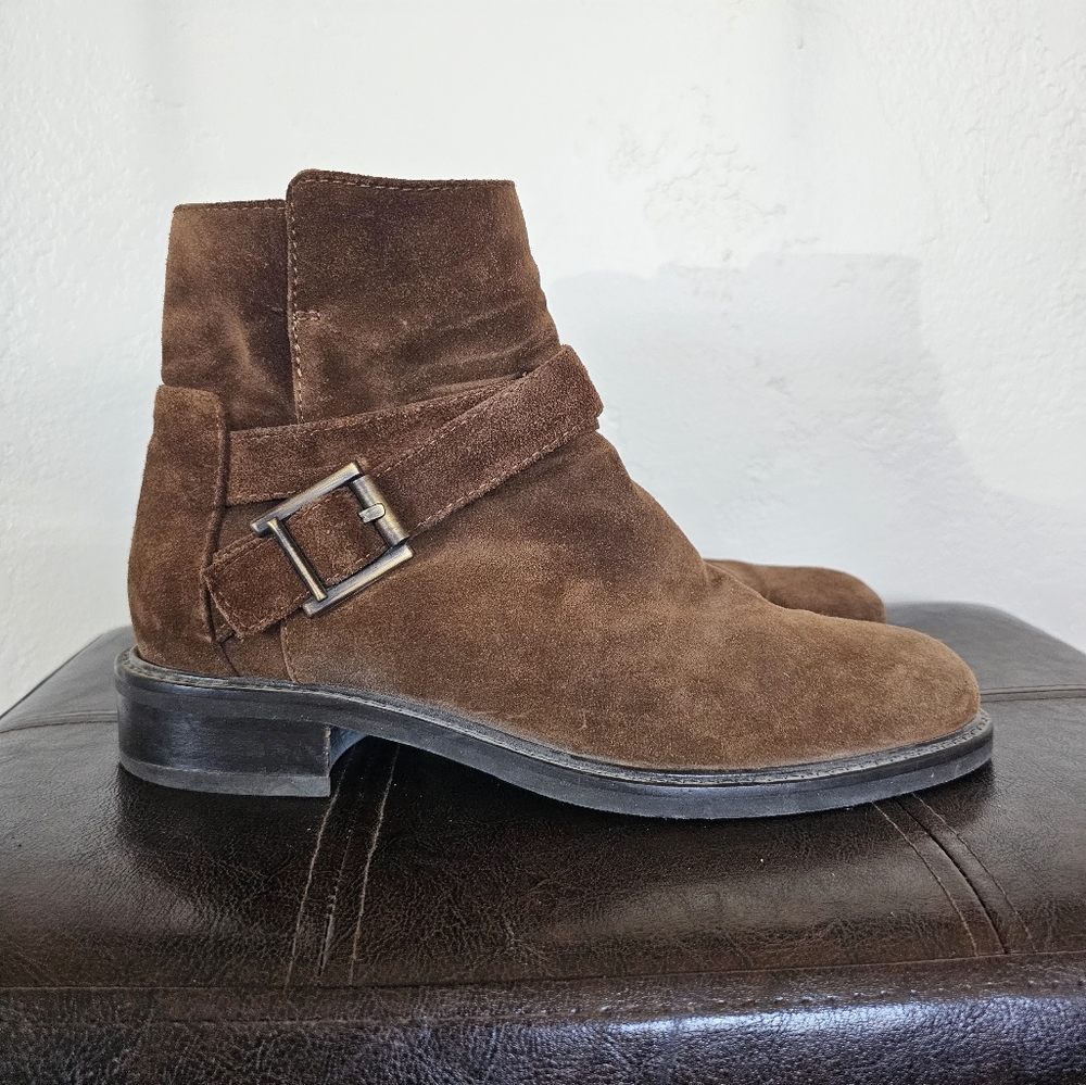 Aquatalia Brown Suede Ankle Buckle‎ Accent Old Money Quiet Luxury Boots Sz 7